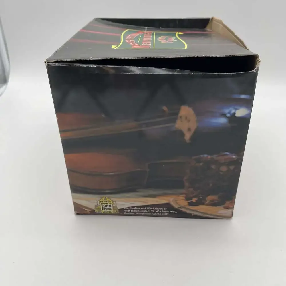 Vintage 1990 David Winter Mister Fezziwig's Emporium Christmas Cottage with Box‎